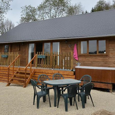 Woodlands Cottage Treignac Екстериор снимка